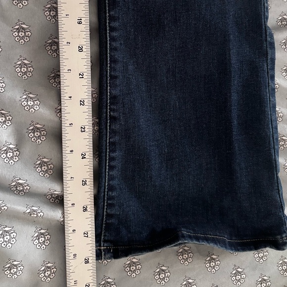 Lucky Brand Sweet Mid Rise boot cut Blue Jeans - Picture 6 of 9